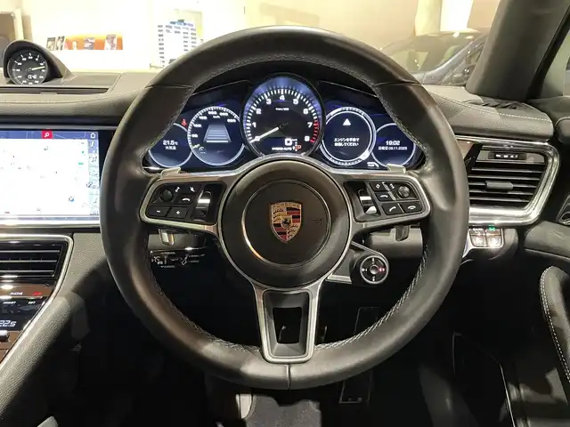 ポルシェ ポルシェ パナメーラ 4 E－ハイブリッド 10イヤーズED 道央・札幌 2020(令2)年 4.4万km ジェットブラック パノラマルーフシステム/BOSEサラウンドサウンド/ソフトクローズドア/PDLSPlus/PASM/純正メモリナビ/サラウンドビューカメラ/本革シート/14Wayコンフォートシート/シートヒーター/パワーテールゲート