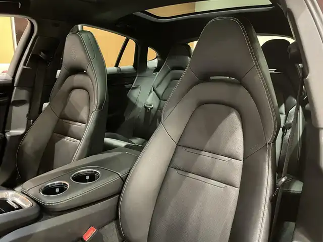 ポルシェ ポルシェ パナメーラ 4 E－ハイブリッド 10イヤーズED 道央・札幌 2020(令2)年 4.4万km ジェットブラック パノラマルーフシステム/BOSEサラウンドサウンド/ソフトクローズドア/PDLSPlus/PASM/純正メモリナビ/サラウンドビューカメラ/本革シート/14Wayコンフォートシート/シートヒーター/パワーテールゲート