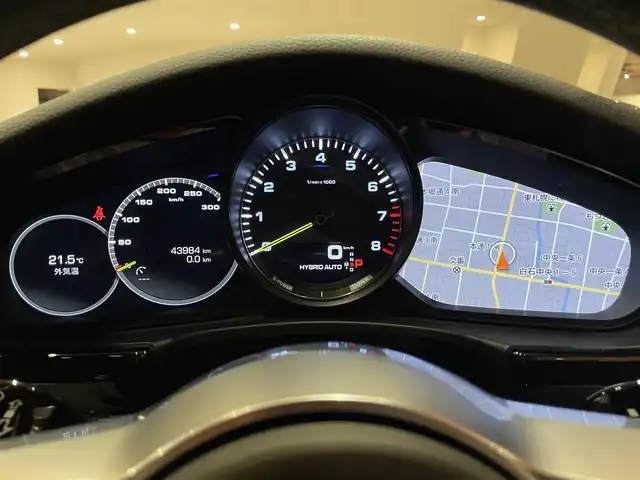 ポルシェ ポルシェ パナメーラ 4 E－ハイブリッド 10イヤーズED 道央・札幌 2020(令2)年 4.4万km ジェットブラック パノラマルーフシステム/BOSEサラウンドサウンド/ソフトクローズドア/PDLSPlus/PASM/純正メモリナビ/サラウンドビューカメラ/本革シート/14Wayコンフォートシート/シートヒーター/パワーテールゲート