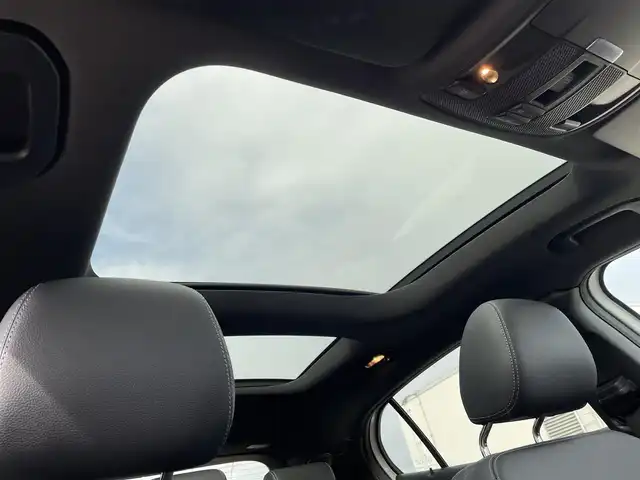 メルセデス・ベンツ ＧＬＡ２２０ 4マチック 東京都 2018(平30)年 4.2万km ポーラホワイト レーダーセーフティパッケージ/サンルーフ/純正ナビ/フルセグTV/Bluetooth接続/バックモニター/電動リアゲート/haman/kardon/ブラインドスポットモニター/レーンキープアシスト/衝突被害軽減ブレーキ/レーダークルーズコントロール/ステアリングスイッチ/ETC/ドライブレコーダー/電動パワーシート/フルオートエアコン/サイドエアバック/カーテンエアバック