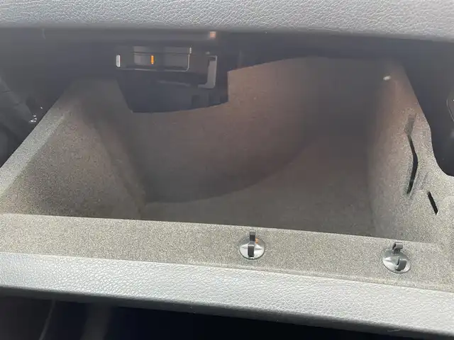 メルセデス・ベンツ ＧＬＡ２２０ 4マチック 東京都 2018(平30)年 4.2万km ポーラホワイト レーダーセーフティパッケージ/サンルーフ/純正ナビ/フルセグTV/Bluetooth接続/バックモニター/電動リアゲート/haman/kardon/ブラインドスポットモニター/レーンキープアシスト/衝突被害軽減ブレーキ/レーダークルーズコントロール/ステアリングスイッチ/ETC/ドライブレコーダー/電動パワーシート/フルオートエアコン/サイドエアバック/カーテンエアバック