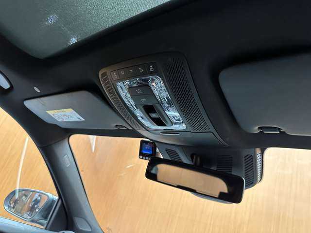 メルセデス・ベンツ ＧＬＢ２００ｄ 千葉県 2020(令2)年 3.5万km オブシディアンブラック ワンオーナー/パノラマＳＲ　/純正ナビ　/３６０°カメラ　/ＡＣＣ　/シートヒーター　/パワーシート　/ＬＥＤヘッドライト　/電動リアゲート　/Ｐアシスト