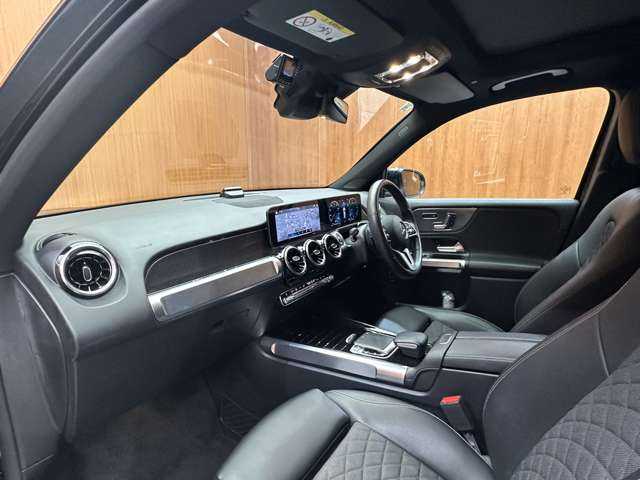 メルセデス・ベンツ ＧＬＢ２００ｄ 千葉県 2020(令2)年 3.5万km オブシディアンブラック ワンオーナー/パノラマＳＲ　/純正ナビ　/３６０°カメラ　/ＡＣＣ　/シートヒーター　/パワーシート　/ＬＥＤヘッドライト　/電動リアゲート　/Ｐアシスト