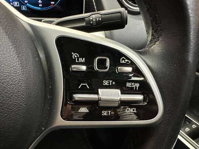 メルセデス・ベンツ ＧＬＢ２００ｄ 千葉県 2020(令2)年 3.5万km オブシディアンブラック ワンオーナー/パノラマＳＲ　/純正ナビ　/３６０°カメラ　/ＡＣＣ　/シートヒーター　/パワーシート　/ＬＥＤヘッドライト　/電動リアゲート　/Ｐアシスト