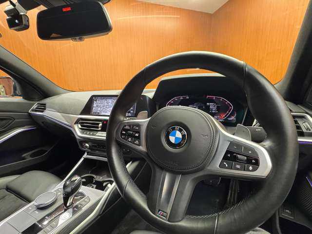 ＢＭＷ ３３０ｉ Mスポーツ 千葉県 2019(平31)年 2.6万km 黒 イノベーションパッケージ　/コンフォートパッケージ　/ファストトラックパッケージ　/ヘッドアップディスプレイ　/ＡＣＣ　/３６０°カメラ　/ＡｐｐｌｅＣａｒＰｌａｙ