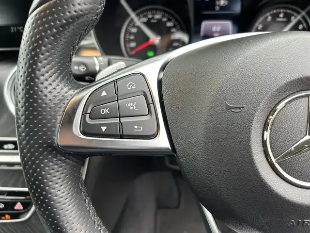 メルセデス・ベンツ Ｃ１８０ アバンギャルド AMGライン 石川県 2014(平26)年 4.9万km 黒 純正ナビ/フルセグTV/バックカメラ/ETC/アダプティブクルーズコントロール/パワーシート/アンチロック・ブレーキ・システム/衝突被害軽減システム/横滑り防止装置/前後コーナーセンサー/レーンキープアシスト/パーキングアシスト/盗難防止装置/オートマチックハイビーム/LEDヘッドライ/純正アルミホイール/スマートキー