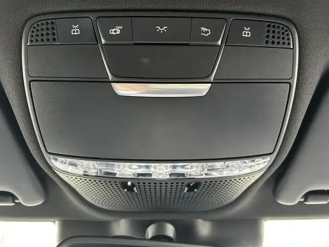 メルセデス・ベンツ Ｃ１８０ アバンギャルド AMGライン 石川県 2014(平26)年 4.9万km 黒 純正ナビ/フルセグTV/バックカメラ/ETC/アダプティブクルーズコントロール/パワーシート/アンチロック・ブレーキ・システム/衝突被害軽減システム/横滑り防止装置/前後コーナーセンサー/レーンキープアシスト/パーキングアシスト/盗難防止装置/オートマチックハイビーム/LEDヘッドライ/純正アルミホイール/スマートキー