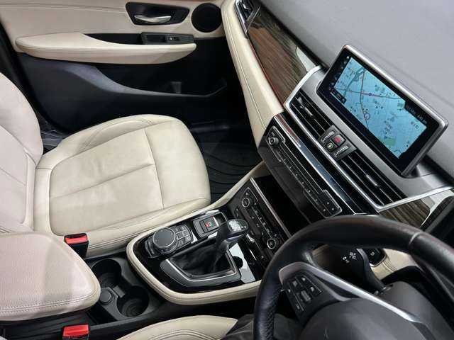 ＢＭＷ ２１８ｄ グランツアラー ラグジュアリー 千葉県 2019(平31)年 6.3万km メディテラニアンブルー ＡＣＣ　/コンフォートＰＫＧ　/白革シート　/ＨＵＤ　/ナビ　/Ｂカメラ　/Ｂｌｕｅｔｏｏｔｈ接続　/電動シート　/シートヒーター　/電動リアゲート　/ＰＤＣ　/衝突軽減Ｂ　/ＬＫＡ　/ＬＥＤヘッドライト　/コンフォートアクセス