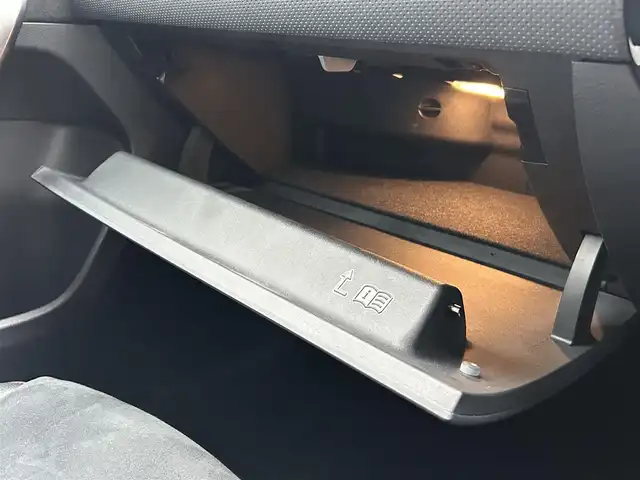 メルセデス・ベンツ Ｍ・ベンツ Ａ２００ｄ AMGライン 埼玉県 2019(令1)年 1.9万km 白 ワンオーナー /ACC /黒半革シート /純正ナビ /アドバンスドパッケージ /レーダーセーフティーパッケージ /全周囲カメラ /前席シートヒータ― /アドバンスドサウンド /HUD /BSM /ドライブレコーダー /ETC /純正18インチアルミホイール