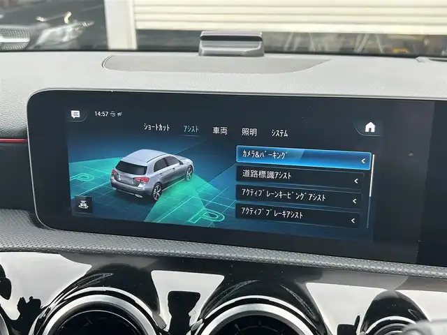 メルセデス・ベンツ Ｍ・ベンツ Ａ２００ｄ AMGライン 埼玉県 2019(令1)年 1.9万km 白 ワンオーナー /ACC /黒半革シート /純正ナビ /アドバンスドパッケージ /レーダーセーフティーパッケージ /全周囲カメラ /前席シートヒータ― /アドバンスドサウンド /HUD /BSM /ドライブレコーダー /ETC /純正18インチアルミホイール