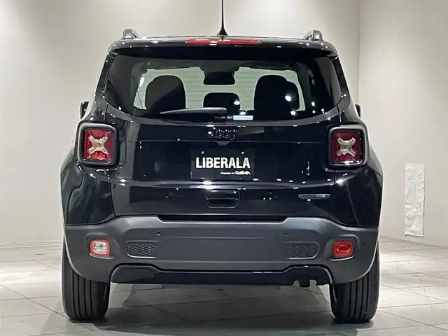 クライスラー・ジープ ジープ レネゲード ナイトイーグル 愛知県 2018(平30)年 4.1万km 黒 Ｕｃｏｎｎｅｃｔディスプレイオーディオ　/Ｂｅａｔｓサウンド　/Ｂｌｕｅｔｏｏｔｈ　/バックカメラ　/ＡｐｐｌｅＣａｒＰｌａｙ　/パーキングセンサー　/クルーズコントロール　/セーフティドライブアシスト/レーンキープアシスト/ブラインドスポットモニター/ＥＴＣ/プッシュスタート/ウィンカーミラー/アイドリングストップ