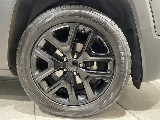 クライスラー・ジープ ジープ レネゲード ナイトイーグル 愛知県 2018(平30)年 4.1万km 黒 Ｕｃｏｎｎｅｃｔディスプレイオーディオ　/Ｂｅａｔｓサウンド　/Ｂｌｕｅｔｏｏｔｈ　/バックカメラ　/ＡｐｐｌｅＣａｒＰｌａｙ　/パーキングセンサー　/クルーズコントロール　/セーフティドライブアシスト/レーンキープアシスト/ブラインドスポットモニター/ＥＴＣ/プッシュスタート/ウィンカーミラー/アイドリングストップ