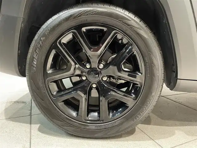 クライスラー・ジープ ジープ レネゲード ナイトイーグル 愛知県 2018(平30)年 4.1万km 黒 Ｕｃｏｎｎｅｃｔディスプレイオーディオ　/Ｂｅａｔｓサウンド　/Ｂｌｕｅｔｏｏｔｈ　/バックカメラ　/ＡｐｐｌｅＣａｒＰｌａｙ　/パーキングセンサー　/クルーズコントロール　/セーフティドライブアシスト/レーンキープアシスト/ブラインドスポットモニター/ＥＴＣ/プッシュスタート/ウィンカーミラー/アイドリングストップ