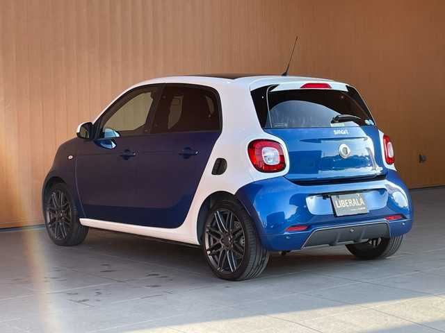 スマート ＭＣＣ スマート フォーフォー BRABUSスポーツ 愛知県 2018(平30)年 1.8万km 青Ｍ 社外9インチナビ/フルセグTV/Bluetooth/パノラマガラスルーフ/黒革シート/シートヒーター/アイドリングストップ/コーナーセンサー/衝突被害軽減ブレーキ/クルーズコントロール/パドルシフト/純正17インチアルミ