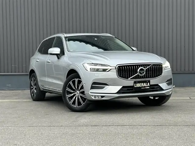ボルボ ＸＣ６０ D4 AWD インスクリプション 青森県 2020(令2)年 2.6万km ブライトシルバーM 純正ナビ/(フルセグTV/CD/DVD/Bluetooth)/全周囲カメラ/ヘッドアップディスプレイ/前後ドライブレコーダー/全席シートヒーター/前席パワーシート/ルーフレール/サンルーフ/前後コーナーセンサー/レーンキープアシスト/ブラインドスポットモニター/パーキングアシスト/4WD/純正アルミホイール/純正フロアマット/スマートキー/スペアキー/オートライト/プッシュエンジンスタート
