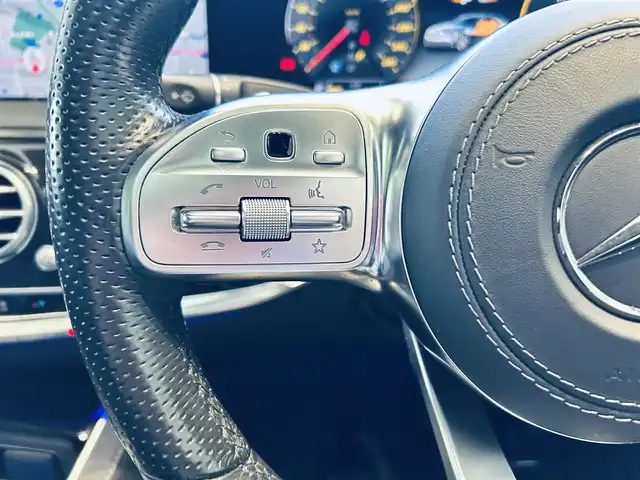 メルセデス・ベンツ Ｓ４００ｄ スポーツリミテッド 大阪府 2019(令1)年 4.9万km ダイヤモンドホワイト レザーエクスクルーシブP/レーダーセーフティP/ワンオーナー/サンルーフ/HUD/ACC/Burmeste/純正ナビ/TV/360度カメラ/applecarplay/純正20インチAW/LEDヘッドライト/アンビエントライト/電動リアゲート/ブラインドスポット/ワイヤレス充電/黒革/メモリ付きパワーシート/エアシートヒーター/ドアイージークローザー/パフュームアトマイザー