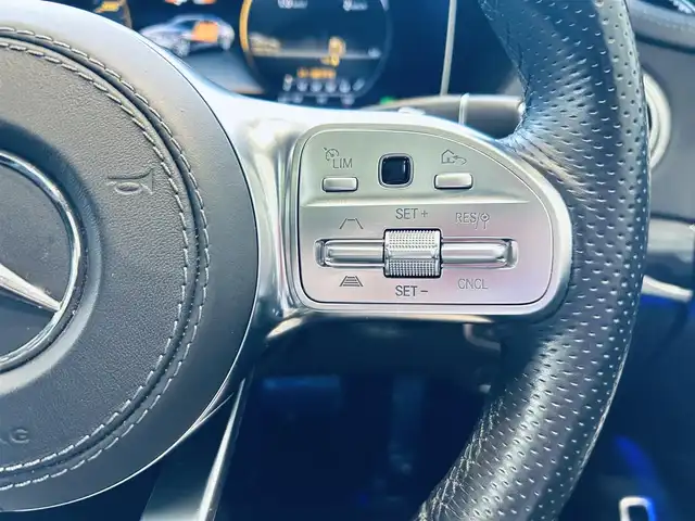 メルセデス・ベンツ Ｓ４００ｄ スポーツリミテッド 大阪府 2019(令1)年 4.9万km ダイヤモンドホワイト レザーエクスクルーシブP/レーダーセーフティP/ワンオーナー/サンルーフ/HUD/ACC/Burmeste/純正ナビ/TV/360度カメラ/applecarplay/純正20インチAW/LEDヘッドライト/アンビエントライト/電動リアゲート/ブラインドスポット/ワイヤレス充電/黒革/メモリ付きパワーシート/エアシートヒーター/ドアイージークローザー/パフュームアトマイザー