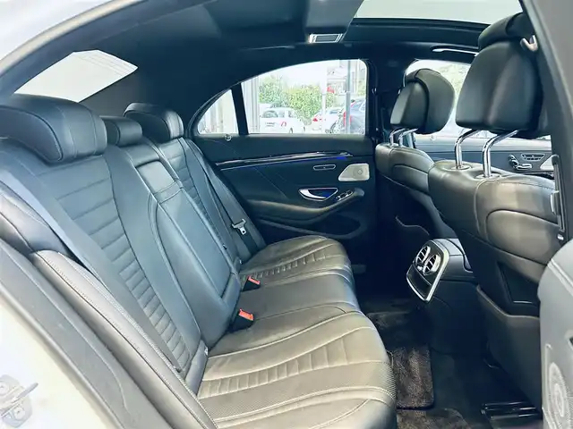 メルセデス・ベンツ Ｓ４００ｄ スポーツリミテッド 大阪府 2019(令1)年 4.9万km ダイヤモンドホワイト レザーエクスクルーシブP/レーダーセーフティP/ワンオーナー/サンルーフ/HUD/ACC/Burmeste/純正ナビ/TV/360度カメラ/applecarplay/純正20インチAW/LEDヘッドライト/アンビエントライト/電動リアゲート/ブラインドスポット/ワイヤレス充電/黒革/メモリ付きパワーシート/エアシートヒーター/ドアイージークローザー/パフュームアトマイザー