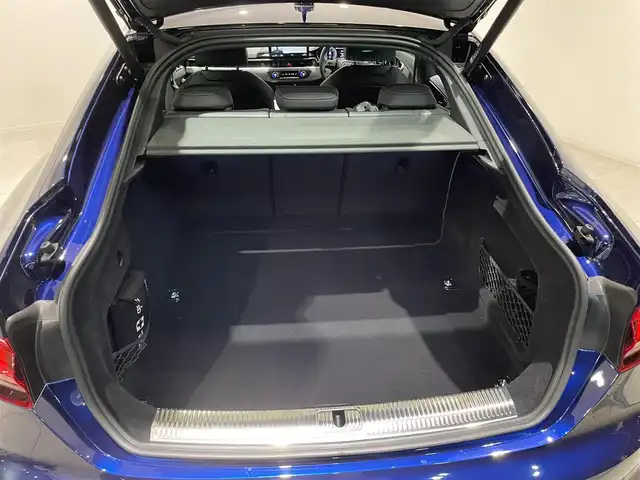 アウディ アウディ Ａ５ SB 40TDIクワトロ Sライン 愛知県 2022(令4)年 3.7万km 紺Ｍ Ｈ＆Ｒダウンサス　/バーチャルコクピット　/ハーフレザー　/シートヒーター　/ＭＭＩナビゲーション　/Ｂｌｕｅｔｏｏｔｈ　/３６０度カメラ　/ＡｐｐｌｅＣａｒＰｌａｙ/ＡｎｄｒｏｉｄＡｕｔｏ　/フルセグＴＶ　/ACC　/LKA　/BSM /ETC２．０/パワーバックドア/プッシュスタート/ウィンカーミラー/アイドリングストップ