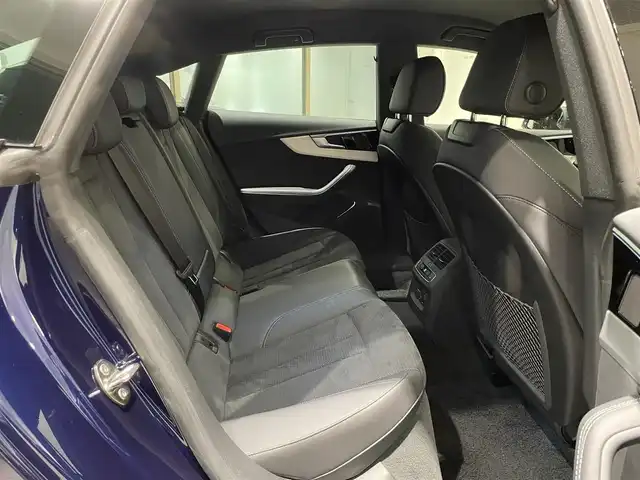 アウディ アウディ Ａ５ SB 40TDIクワトロ Sライン 愛知県 2022(令4)年 3.7万km 紺Ｍ Ｈ＆Ｒダウンサス　/バーチャルコクピット　/ハーフレザー　/シートヒーター　/ＭＭＩナビゲーション　/Ｂｌｕｅｔｏｏｔｈ　/３６０度カメラ　/ＡｐｐｌｅＣａｒＰｌａｙ/ＡｎｄｒｏｉｄＡｕｔｏ　/フルセグＴＶ　/ACC　/LKA　/BSM /ETC２．０/パワーバックドア/プッシュスタート/ウィンカーミラー/アイドリングストップ