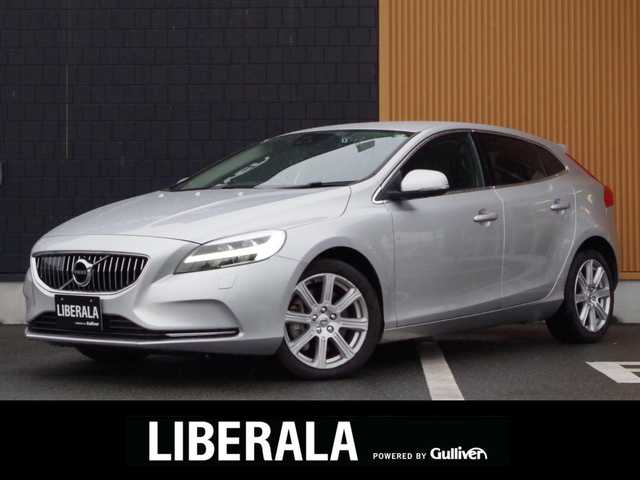 ボルボ Ｖ４０ D4 インスクリプション 埼玉県 2019(平31)年 1.5万km ブライトシルバーM ブラックレザーシート/アダプティブクルーズコントロール/インテリセーフ/harman/kardon/パークセンサー/ブラインドスポットモニター/バックカメラ/純正ナビ/ドラレコ/ETC/シートヒーター/シートポジションメモリー機能/Bluetooth/LEDヘッドライト