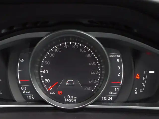 ボルボ Ｖ４０ D4 インスクリプション 埼玉県 2019(平31)年 1.5万km ブライトシルバーM ブラックレザーシート/アダプティブクルーズコントロール/インテリセーフ/harman/kardon/パークセンサー/ブラインドスポットモニター/バックカメラ/純正ナビ/ドラレコ/ETC/シートヒーター/シートポジションメモリー機能/Bluetooth/LEDヘッドライト