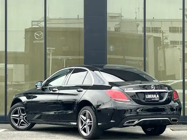メルセデス・ベンツ Ｃ２００ 石川県 2019(平31)年 4.5万km 黒 AMGライン/レーダーセーフティパッケージ/ブラインドスポットアシスト/運転席パワーシート/助手席パワーシート/運転席シートヒーター/助手席シートヒーター/レインセンサーワイパー/ISOFIX対応チャイルドシート固定バー/HDDナビ/フルセグテレビ/バックカメラ/プッシュスタート/ETC
