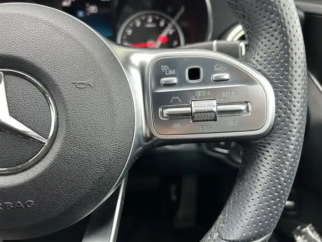 メルセデス・ベンツ Ｃ２００ 石川県 2019(平31)年 4.5万km 黒 AMGライン/レーダーセーフティパッケージ/ブラインドスポットアシスト/運転席パワーシート/助手席パワーシート/運転席シートヒーター/助手席シートヒーター/レインセンサーワイパー/ISOFIX対応チャイルドシート固定バー/HDDナビ/フルセグテレビ/バックカメラ/プッシュスタート/ETC