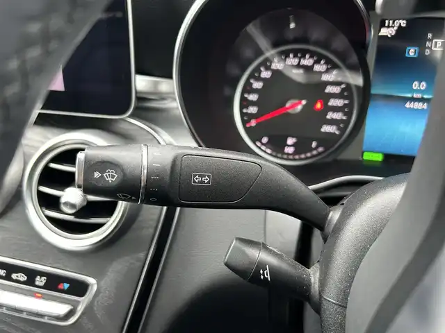 メルセデス・ベンツ Ｃ２００ 石川県 2019(平31)年 4.5万km 黒 AMGライン/レーダーセーフティパッケージ/ブラインドスポットアシスト/運転席パワーシート/助手席パワーシート/運転席シートヒーター/助手席シートヒーター/レインセンサーワイパー/ISOFIX対応チャイルドシート固定バー/HDDナビ/フルセグテレビ/バックカメラ/プッシュスタート/ETC