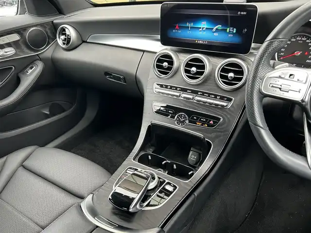 メルセデス・ベンツ Ｃ２００ 石川県 2019(平31)年 4.5万km 黒 AMGライン/レーダーセーフティパッケージ/ブラインドスポットアシスト/運転席パワーシート/助手席パワーシート/運転席シートヒーター/助手席シートヒーター/レインセンサーワイパー/ISOFIX対応チャイルドシート固定バー/HDDナビ/フルセグテレビ/バックカメラ/プッシュスタート/ETC