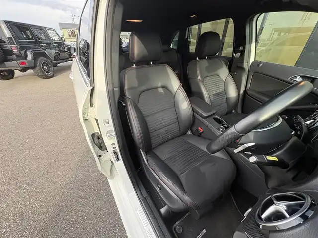 メルセデス・ベンツ Ｂ１８０ スポーツ 石川県 2015(平27)年 4.7万km カルサイトホワイト 衝突軽減ブレーキ /アダプティブクルーズコントロール /ブラインドスポットモニター /純正ナビ /フルセグTV /バックカメラ /クリアランスソナー /LEDヘッドライト /アンビエントライト /シートヒーター /アイドリングストップ