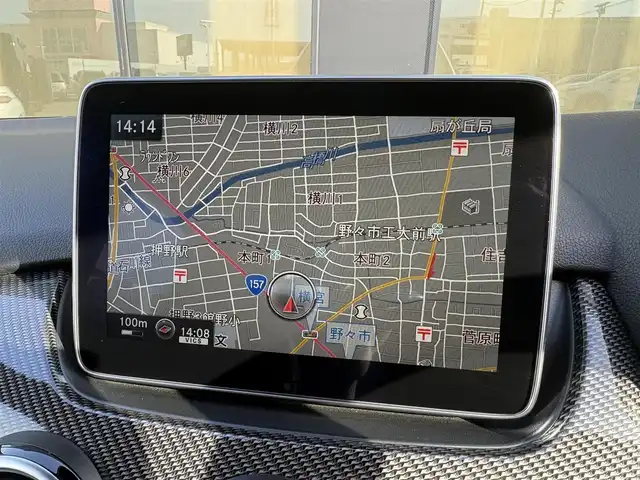 メルセデス・ベンツ Ｂ１８０ スポーツ 石川県 2015(平27)年 4.7万km カルサイトホワイト 衝突軽減ブレーキ /アダプティブクルーズコントロール /ブラインドスポットモニター /純正ナビ /フルセグTV /バックカメラ /クリアランスソナー /LEDヘッドライト /アンビエントライト /シートヒーター /アイドリングストップ