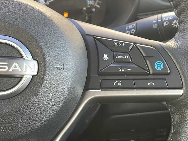 日産 デイズ HWS X プロパイロットED 道北・旭川 2023(令5)年 0.4万km オーシャンブルーP /４WD//禁煙車//純正ナビ/BT/SD/TV/ラジオ//全方位カメラ//オートエアコン//前席シートヒーター//ステアリングヒーター//革巻きステアリング//ステアリングスイッチ//アイドリングストップ//オートライト//LEDヘッドライト//LEDフォグランプ//夏タイヤ純正AW積込み//プロパイロット/インテリジェントエマージェンシーブレーキ/車線逸脱警報/踏み間違い衝突防止アシスト/ふらつき警報/標識検知機能/先行車発進お知らせ機能//ミラーウィンカー//ドアバイザー//純正フロアマット//スマートキー//スペアキー//保証書//取説