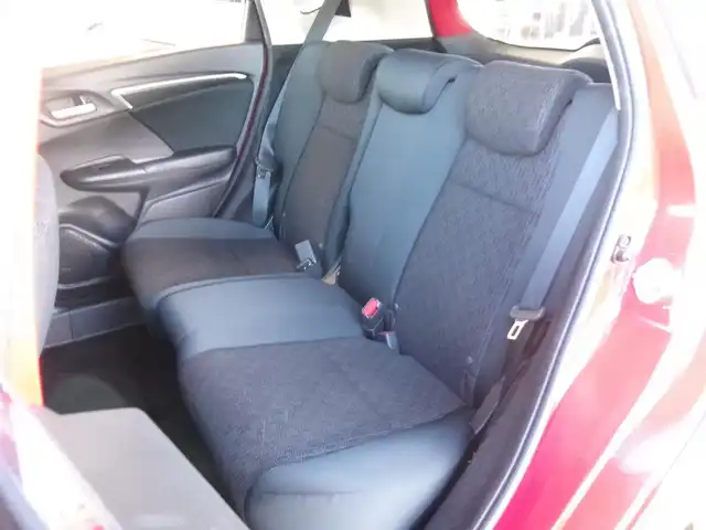 ホンダ フィット 13G Fパッケージ 群馬県 2016(平28)年 5.1万km ミラノレッド ワンオーナー/社外メモリーナビ・フルセグTV/ ・BT・DVD(AVIC-RZ07)/バックモニター/社外ドライブレコーダー/社外ETC/純正フロント・リアセンサー/純正LEDヘッドライト/社外14インチアルミホイール/オートリトラミラー/スマートキー×2＆プッシュスタート/保証書＆取説