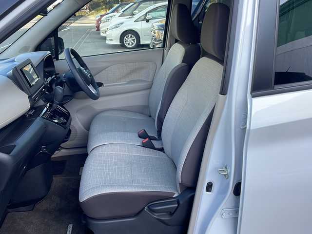 日産 デイズ X 徳島県 2020(令2)年 1万km ホワイトパール 社外メモリナビ/・フルセグ/CD/DVD/Bluetooth/SD/全方位カメラ/エマージェンシーブレーキ/・車線逸脱警報/・先行車発信お知らせ/・クリアランスソナー/・衝突被害軽減システム/・盗難防止装置/・横滑り防止装置/・前後コーナーセンサー/・電動格納ウィンカーミラー/純正フロアマット/ＵＳＢ充電/前後ドライブレコーダー/プッシュスタート/スマートキー/スペアキー/オートライト/オートハイビーム