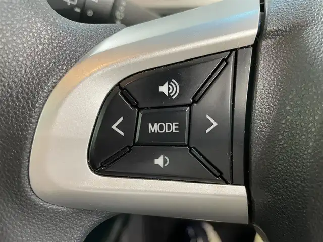 ダイハツ タント カスタムX トップED VS SAⅢ 鹿児島県 2019(平31)年 8.5万km パールホワイトⅢ ワンオーナー　/禁煙車　/純正ナビ(CD/DVD/フルセグTV/Bluetooth)　/全方位カメラ　/スマートアシスト3/両側パワースライドドア　/横滑り防止　/LEDヘッドライト/運転席シートヒーター　/ＥＴＣ　/ドライブレコーダー　/コーナーセンサー　/純正アルミホイール/オートライト/オートマチックハイビーム