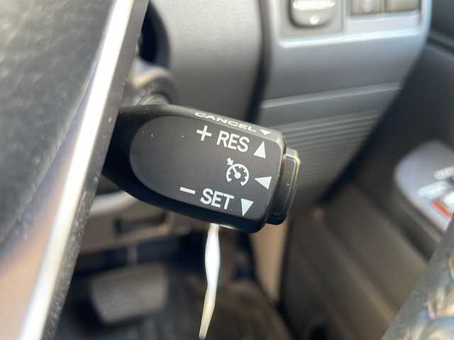 トヨタ ランドクルーザー AX 大阪府 2024(令6)年 0.1万km アティチュードブラックマイカ ワンオーナー/純正ナビ/純正フルセグTV/登録時走行距離338km/バックカメラ/４WD/クルーズコントロール/WAC/衝突軽減システム/レーンアシスト/純正アルミホイール１６インチ/MTモード付AT/ダウンヒルアシストコントロール/ETC/ドアバイザー