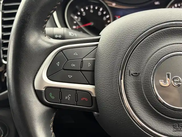 クライスラー・ジープ ジープ コンパス リミテッド 静岡県 2021(令3)年 4.7万km 黒 黒革/メモリー付パワーシート/ALPINEサウンドシステム/純正ナビ/(Bluetooth/USB/AUX/DTV)/ACC/LKA/BSM/ESC/アクティブパークセンス/ミラーヒーター/シートヒーター/電動リア/ルーフレール/バックカメラ/LEDライト/ETC2.0/保証書/取扱説明書