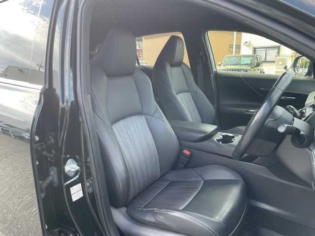 トヨタ ハリアー G 三重県 2021(令3)年 4.7万km プレシャスブラックパール セーフティセンス/・プリクラッシュセーフティ/・レーントレーシングアシスト/・レーダークルーズコントロール/・アダプティブハイビームアシスト/・ロードサインアシスト/パーキングサポートブレーキ/純正ディスプレイオーディオ/【フルセグTV/Bluetooth/USB/AUX/Miracast】/バックカメラ/ETC/前後ドライブレコーダー/パワーバックドア/ハーフレザーシート/D席パワーシート/オートライト/プロジェクター式LEDヘッドランプ/デイタイムランニングランプ/LEDフロントフォグランプ/プッシュスタート/スマートキー/スペアキー/純正フロアマット