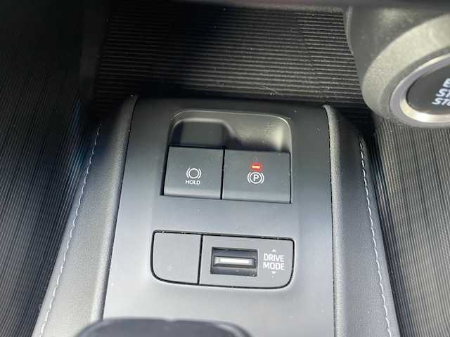 トヨタ ハリアー G 三重県 2021(令3)年 4.7万km プレシャスブラックパール セーフティセンス/・プリクラッシュセーフティ/・レーントレーシングアシスト/・レーダークルーズコントロール/・アダプティブハイビームアシスト/・ロードサインアシスト/パーキングサポートブレーキ/純正ディスプレイオーディオ/【フルセグTV/Bluetooth/USB/AUX/Miracast】/バックカメラ/ETC/前後ドライブレコーダー/パワーバックドア/ハーフレザーシート/D席パワーシート/オートライト/プロジェクター式LEDヘッドランプ/デイタイムランニングランプ/LEDフロントフォグランプ/プッシュスタート/スマートキー/スペアキー/純正フロアマット