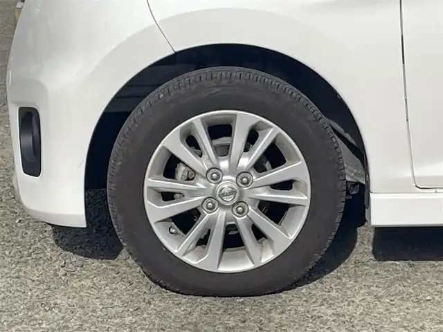 日産 デイズ HWS X Vセレ +SeftyⅡ 宮城県 2015(平27)年 3.6万km ホワイトパール 純正ＳＤナビ（ＳＤ、ＡＭ、ＦＭ、フルセグＴＶ、ＣＤ、ＢＴ）//バックカメラ//ＥＴＣ//純正ＡＷ//社外ＡＷ//スペアキー//スマートキー//横滑り防止機能//プリクラッシュセーフティ//プッシュスタート