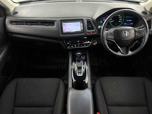 ホンダ ヴェゼル ハイブリッド X 福島県 2014(平26)年 12.6万km ホワイトオーキッドパール /禁煙車//４ＷＤ//シートヒーター//パドルシフト//純正ナビ/ワンセグTV・CD・DVD・BT//バックカメラ//アルミ付きサマータイヤ積込//クルーズコントロール//純正ＬＥＤライト//電動パーキングブレーキ//ステアリングリモコン//フォグライト//スマートキー2本//取扱説明書//保証書