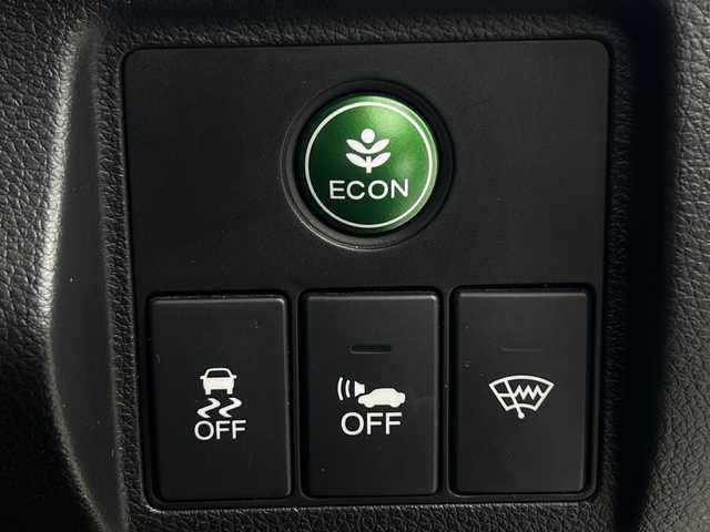 ホンダ ヴェゼル ハイブリッド X 福島県 2014(平26)年 12.6万km ホワイトオーキッドパール /禁煙車//４ＷＤ//シートヒーター//パドルシフト//純正ナビ/ワンセグTV・CD・DVD・BT//バックカメラ//アルミ付きサマータイヤ積込//クルーズコントロール//純正ＬＥＤライト//電動パーキングブレーキ//ステアリングリモコン//フォグライト//スマートキー2本//取扱説明書//保証書