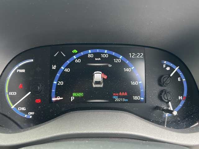 トヨタ ヤリスクロス ハイブリッド Z 愛媛県 2021(令3)年 2.1万km ブラックマイカ/ホワイトパールクリスタルシャイン 2トーン 純正ディスプレイナビ/Bluetooth/USB/ACP/AA/全方位カメラ/クルーズコントロール追従あり/パワーシート/ハーフレザー/前席シートヒーター/純正18インチAW/HUB/BSM/LEDヘッドライト/コーナーセンサー/フォグランプ/保証書/取扱説明書