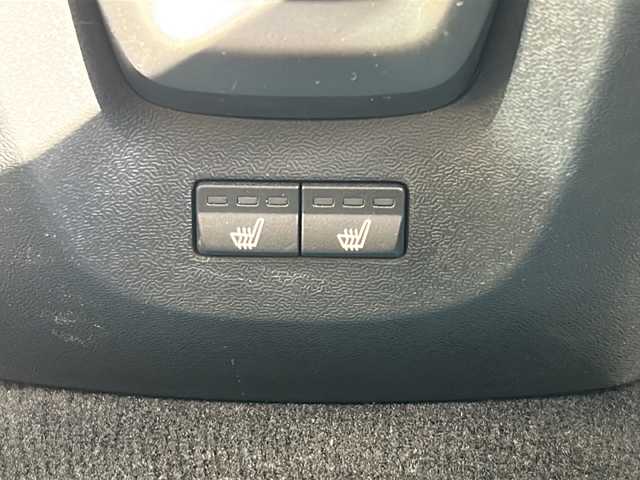 ボルボ Ｖ４０ T3 クラシックエディション 神奈川県 2020(令2)年 3.8万km 白 純正ナビ/フルセグTV/バックカメラ/クルーズコントロール/パドルシフト/ガラスルーフ/レザーシート/前席パワーシート/前席シートヒーター/ETC/前後ドライブレコーダー/コーナーセンサー/スマートキー/スペアキー×1/純正フロアマット/純正AW/取扱説明書/保証書