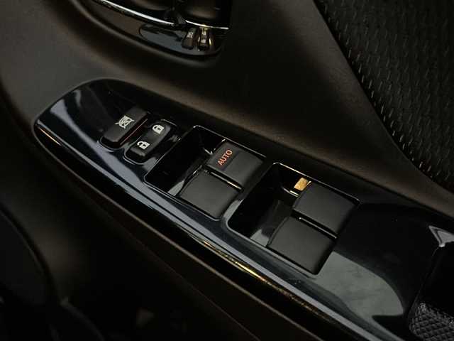 トヨタ ヴィッツ F セーフティーエディションⅡ 石川県 2018(平30)年 2.9万km ボルドーマイカメタリック 4WD/トヨタセーフティセンスC/・衝突軽減ブレーキ/・クリアランスソナー/・レーンキープアシスト/純正SDナビゲーション/【ワンセグTV・Bluetooth・CD・AUX】/バックカメラ/LEDヘッドライト/・オートハイビーム/・オートライト/・フォグランプ/ビルトインETC/エンジンプッシュスタート/・スマートキー/・スペアキー/ステアリングリモコン/純正フロアマット/横滑り防止装置/保証書/取扱説明書