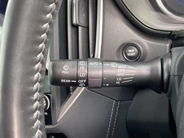 スバル フォレスター ハイブリッド アドバンス 愛知県 2022(令4)年 1.8万km クリスタルホワイトP アイサイト/純正8型ナビ/レーダークルーズコントロール/シートヒーター/バックカメラ/電動リアゲート/パワーシート/コーナーセンサー/純正アルミホイール/ブラインドスポットモニター/LEDヘッドライト/パドルシフト/ステアリングヒーター/インテリジェントミラー/オートマチックハイビーム/ドライブレコーダー/ETC/衝突軽減システム/フルセグ/CD DVD/Bluetooth/ステアリングスイッチ/スマートキー/プッシュスタート