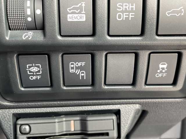 スバル フォレスター ハイブリッド アドバンス 愛知県 2022(令4)年 1.8万km クリスタルホワイトP アイサイト/純正8型ナビ/レーダークルーズコントロール/シートヒーター/バックカメラ/電動リアゲート/パワーシート/コーナーセンサー/純正アルミホイール/ブラインドスポットモニター/LEDヘッドライト/パドルシフト/ステアリングヒーター/インテリジェントミラー/オートマチックハイビーム/ドライブレコーダー/ETC/衝突軽減システム/フルセグ/CD DVD/Bluetooth/ステアリングスイッチ/スマートキー/プッシュスタート