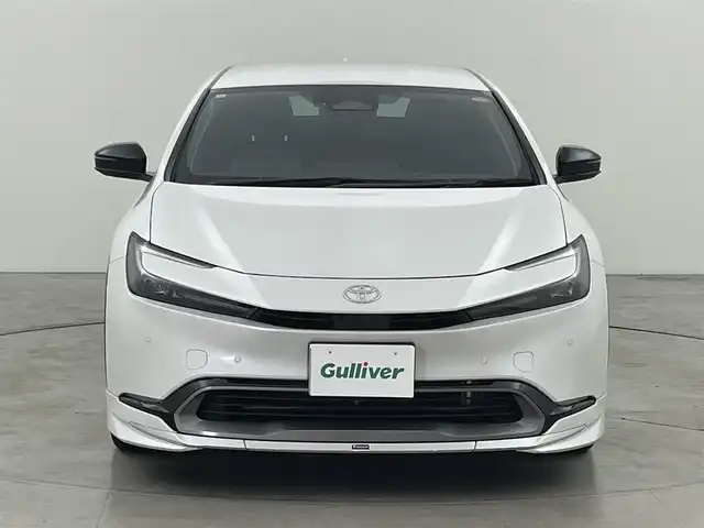 トヨタ プリウス Z 福岡県 2023(令5)年 3万km プラチナホワイトパールマイカ モデリスタエアロ　/純正１２．３型ＤＡナビ/フルセグTV　/全方位カメラ　/デジタルルームミラー　/ビルトインETC２．０　/トヨタセーフティセンス　/レーダークルーズコントロール　/コーナーセンサー　/衝突軽減ブレーキ　/レーンキープ　/ブラインドスポットモニター　/アクセル踏み間違い防止　/パーキングアシスト　/シートメモリー付きパワーシート　/シートベンチレーション／ヒーター　/ステアリングヒーター　/パワーバックドア/純１９インチアルミホイール