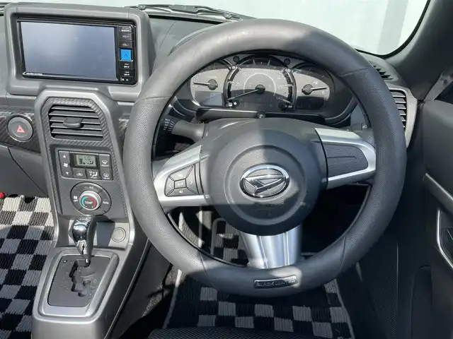 ダイハツ コペン ローブ 千葉県 2023(令5)年 1.1万km ブラックマイカメタリック 純正7インチナビ/Bluetooth/バックカメラ/フルセグTV/シートヒーター/LEDヘッドライト/フォグランプ/スマートキー/プッシュスタート/純正アルミ/純正フロアマット/MTモード付AT